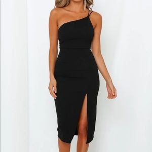 NWT Hello Molly Taking It Back Dress Black
